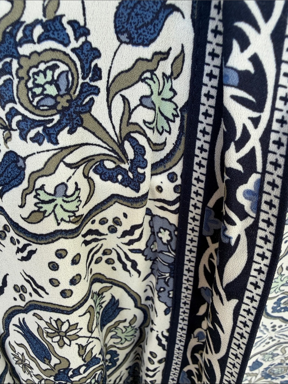 Kimono - Picture 3 of 3